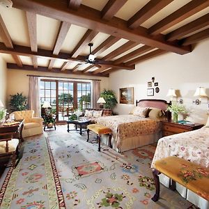Deluxe Room Two Queen Beds